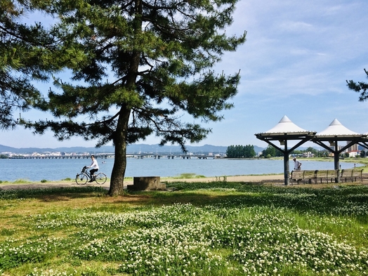 〓長期滞在向け週割：素泊り〓大津湖岸なぎさ公園で癒される…ゆとりの”１２時”チェックアウト！